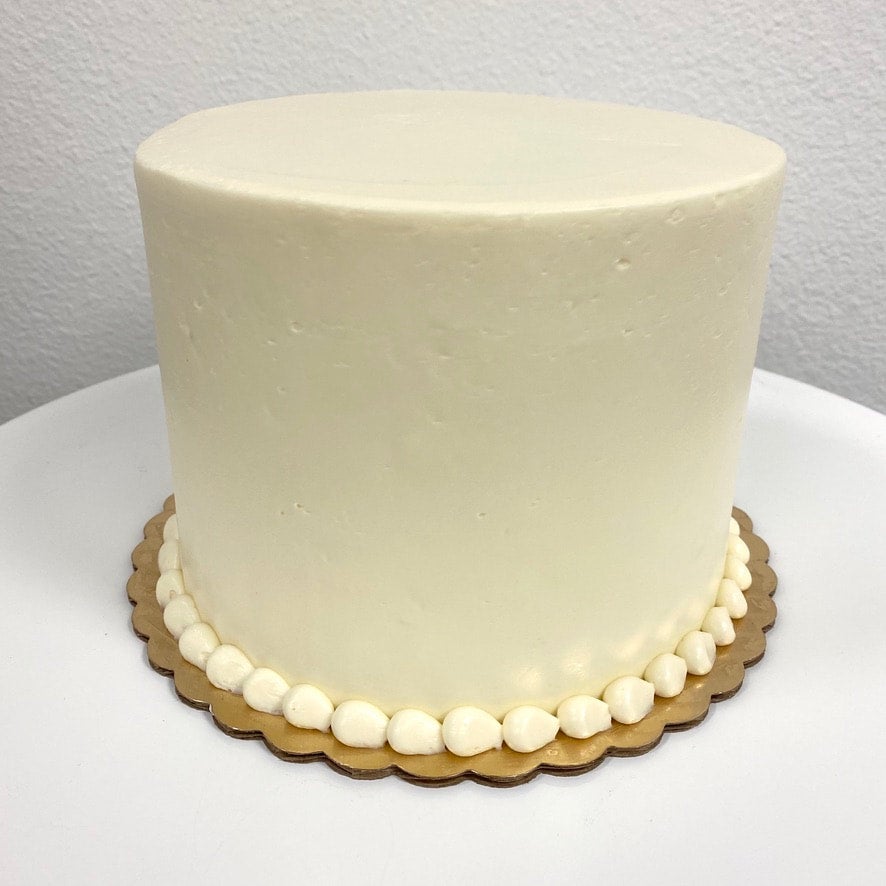 Cake with pearl details, 8 inch occasion cake, 8 inch round – 23sweets